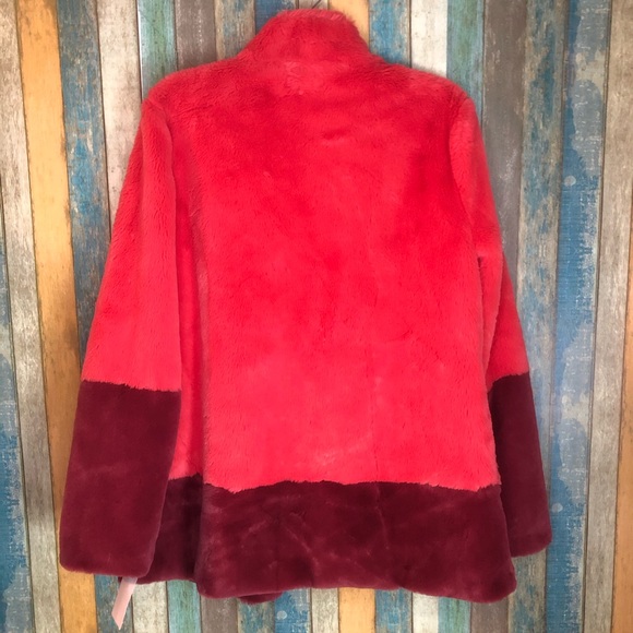 Trina Turk Blanche Two-Tone Faux Fur Coat - Picture 4 of 5